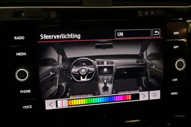 Volkswagen Golf (2019) thumbnail 30
