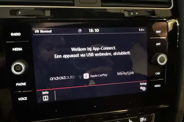 Volkswagen Golf (2019) thumbnail 39