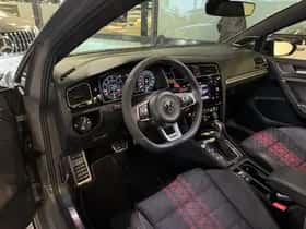 Volkswagen Golf (2019) thumbnail 5