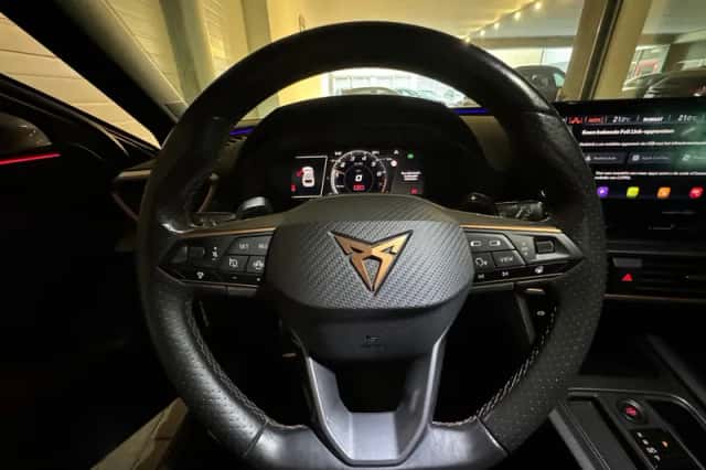 CUPRA Leon (2021) thumbnail 13
