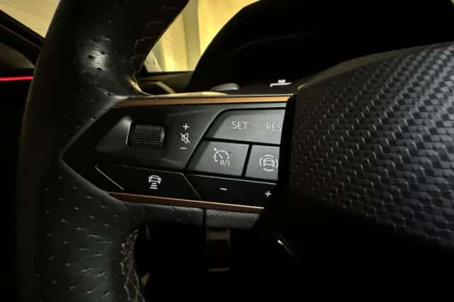 CUPRA Leon (2021) thumbnail 14