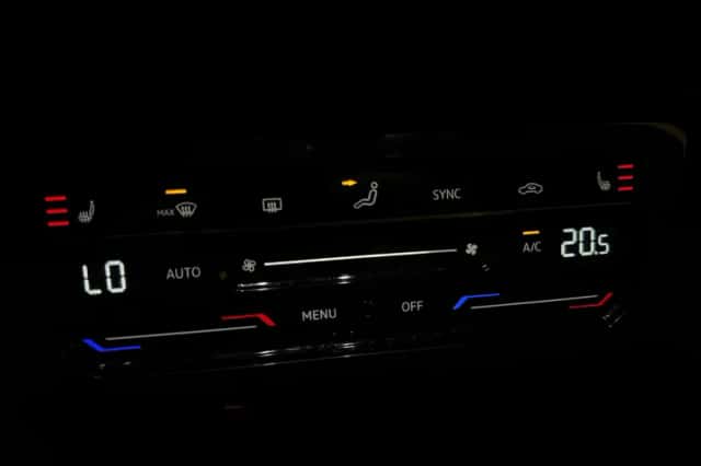 Volkswagen Tiguan (2021) thumbnail 17