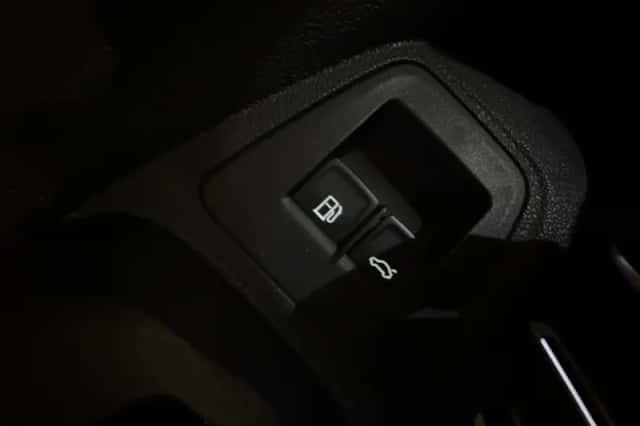 Volkswagen Tiguan (2021) thumbnail 19