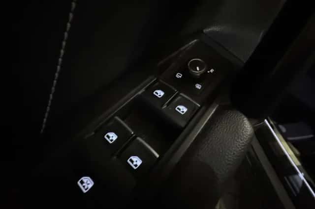 Volkswagen Tiguan (2021) thumbnail 27