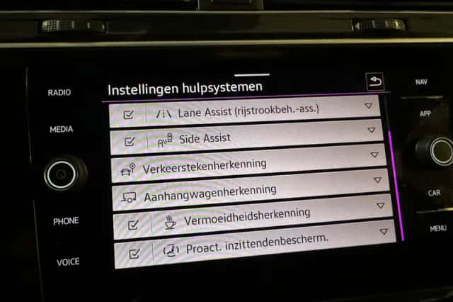 Volkswagen Tiguan (2021) thumbnail 30