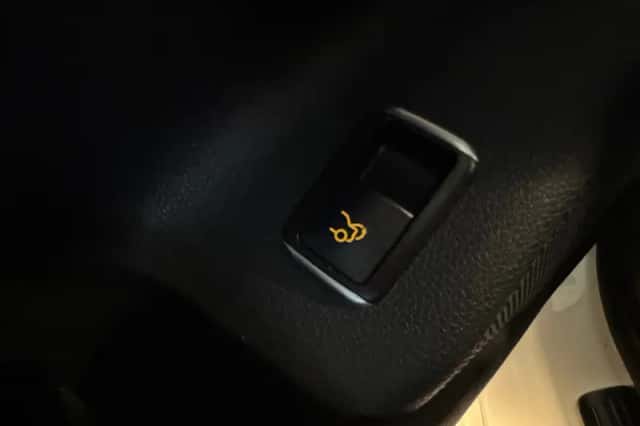 Mercedes-Benz CLA-Klasse (2017) thumbnail 25