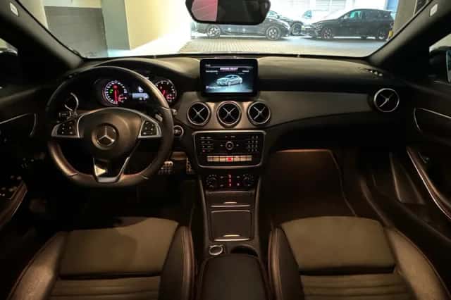 Mercedes-Benz CLA-Klasse (2017) thumbnail 4
