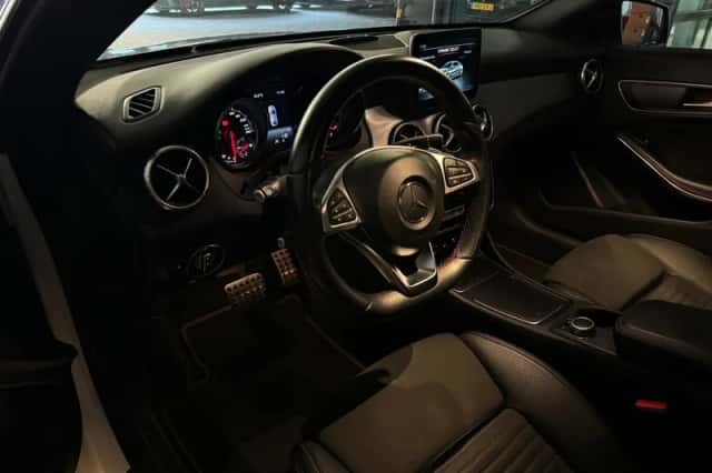 Mercedes-Benz CLA-Klasse (2017) thumbnail 5