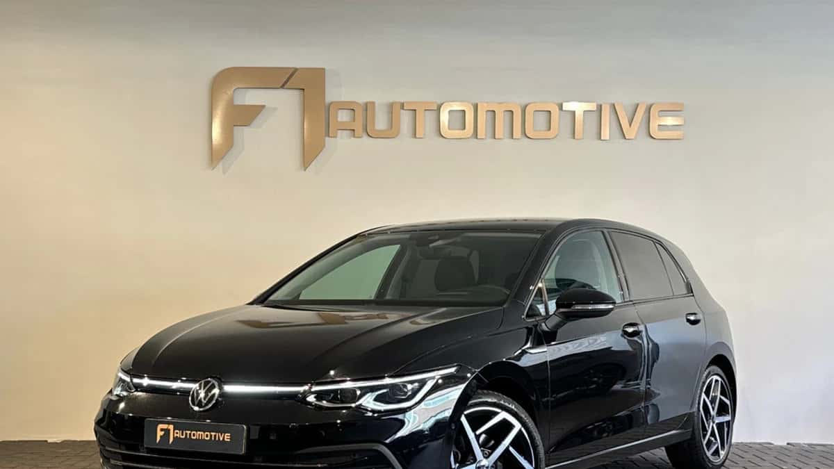 Volkswagen Golf (2020) — foto 1