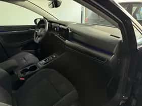 Volkswagen Golf (2020) thumbnail 33