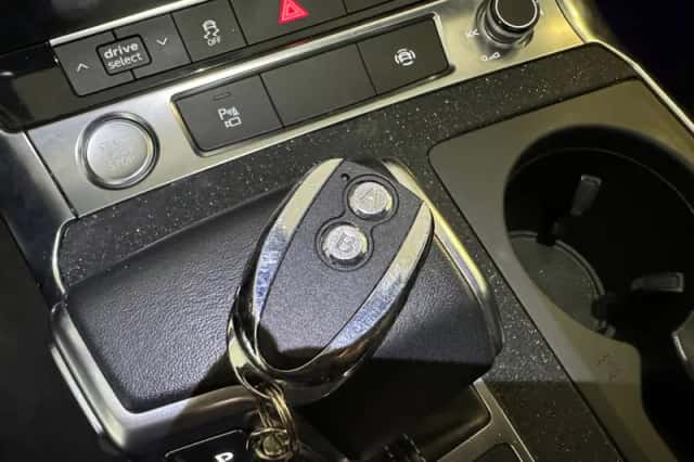 Audi A6 (2019) thumbnail 24