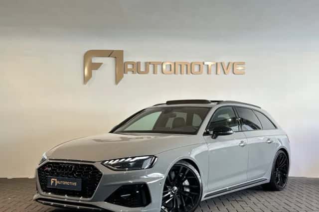 Audi RS4 (2021)