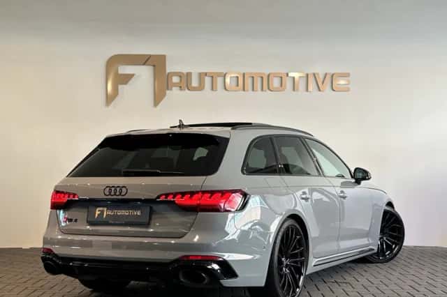 Audi RS4 (2021) thumbnail 3