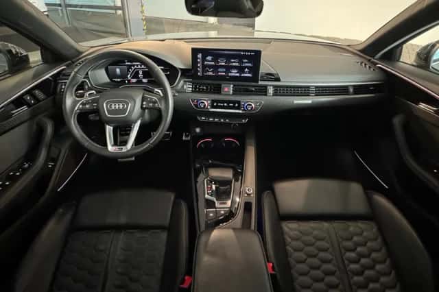 Audi RS4 (2021) thumbnail 4