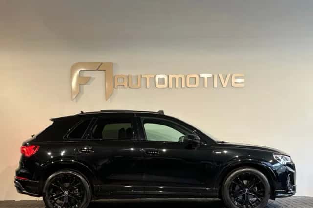 Audi Q3 (2021) thumbnail 12