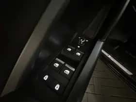Audi Q3 (2021) thumbnail 18