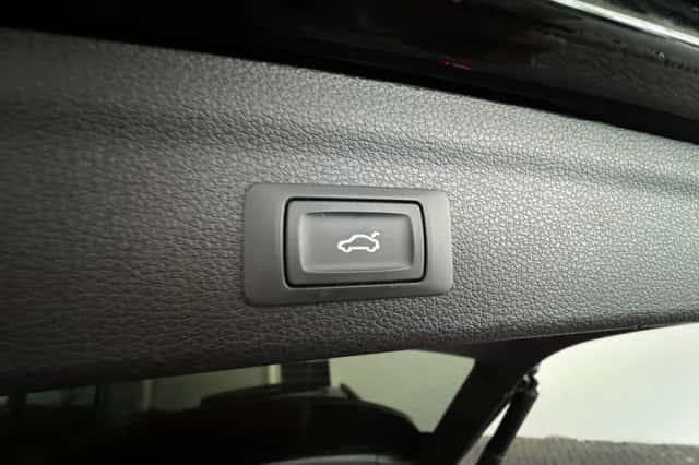 Audi Q3 (2021) thumbnail 21