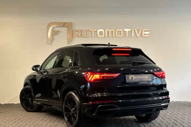 Audi Q3 (2021) thumbnail 8