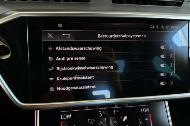 Audi RS6 (2021) thumbnail 43