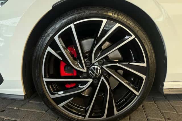Volkswagen Golf (2021) thumbnail 15