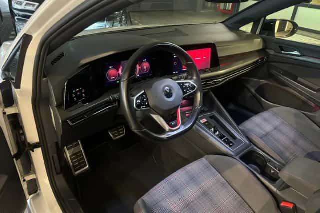 Volkswagen Golf (2021) thumbnail 5