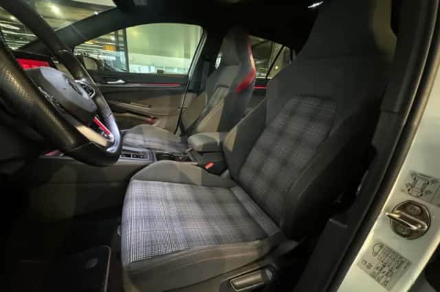 Volkswagen Golf (2021) thumbnail 6