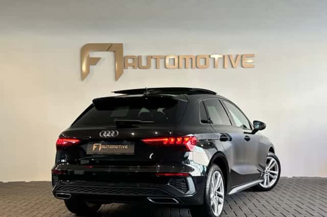 Audi A3 (2021) thumbnail 3