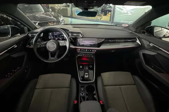 Audi A3 (2021) thumbnail 4