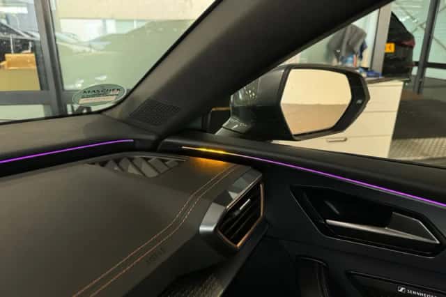 CUPRA Leon Sportstourer (2024) thumbnail 25