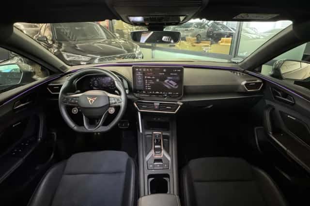 CUPRA Leon Sportstourer (2024) thumbnail 4
