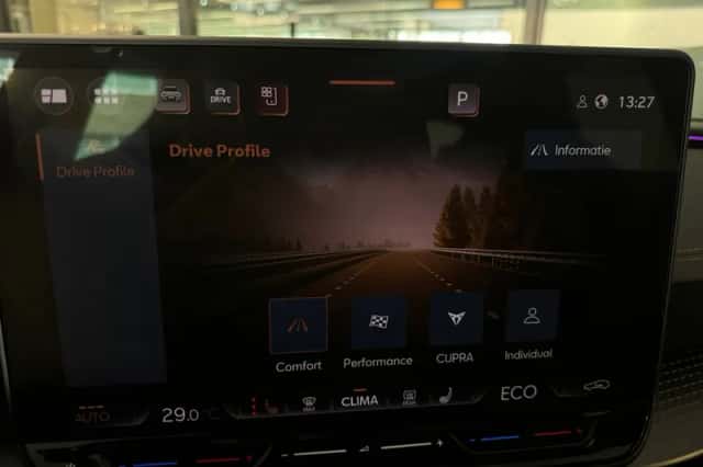 CUPRA Leon Sportstourer (2024) thumbnail 32