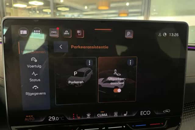 CUPRA Leon Sportstourer (2024) thumbnail 38