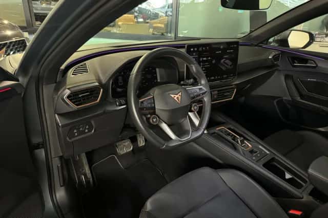CUPRA Leon Sportstourer (2024) thumbnail 5