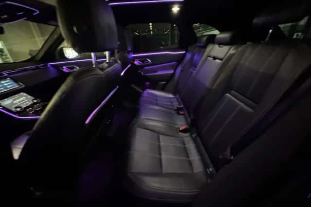 Land Rover Range Rover Velar (2020) thumbnail 13