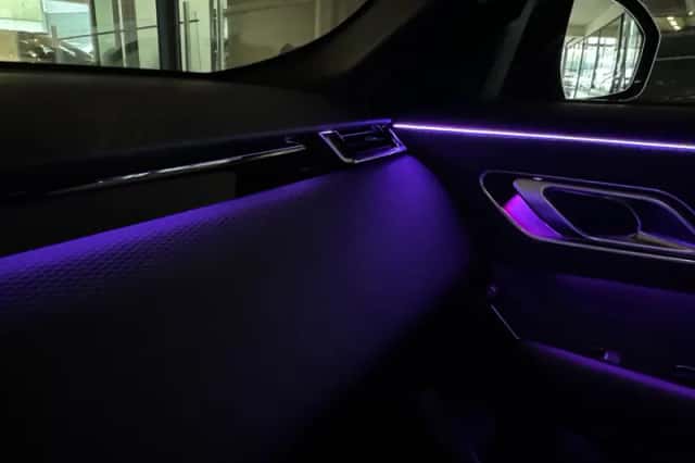 Land Rover Range Rover Velar (2020) thumbnail 19