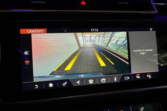 Land Rover Range Rover Velar (2020) thumbnail 21