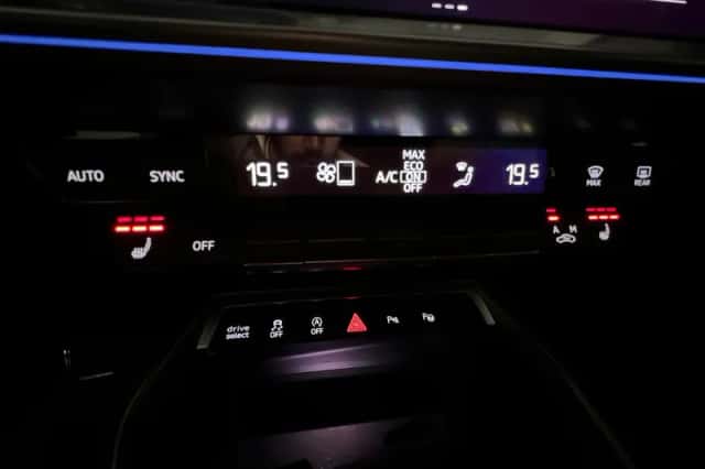 Audi S3 (2024) thumbnail 18
