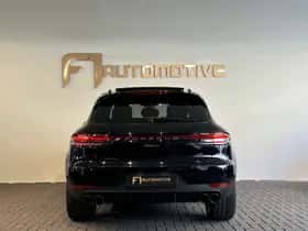 Porsche Macan (2019) thumbnail 11