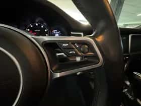 Porsche Macan (2019) thumbnail 17