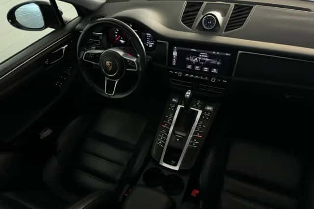Porsche Macan (2019) thumbnail 28