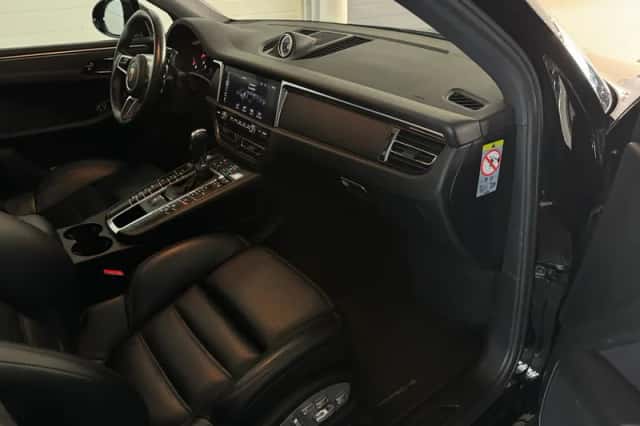 Porsche Macan (2019) thumbnail 29