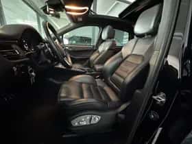 Porsche Macan (2019) thumbnail 5
