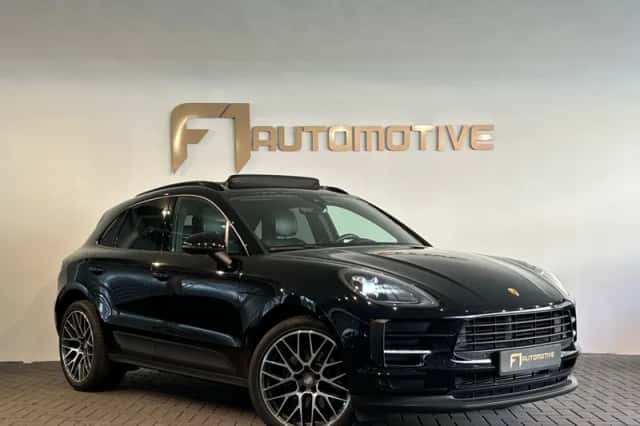Porsche Macan (2019) thumbnail 7