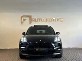 Porsche Macan (2019) thumbnail 9