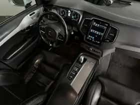 Volvo XC90 (2015) thumbnail 28