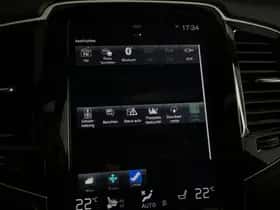 Volvo XC90 (2015) thumbnail 35