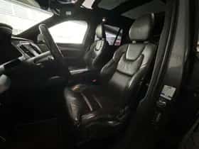 Volvo XC90 (2015) thumbnail 6