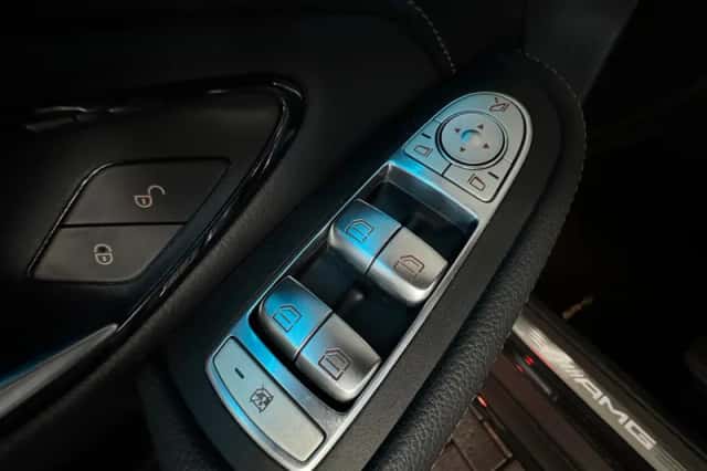Mercedes-Benz GLC-Klasse (2018) thumbnail 17