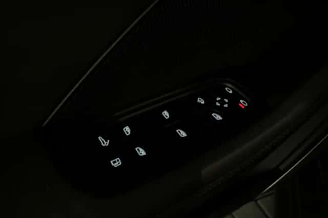 Porsche Panamera (2022) thumbnail 21