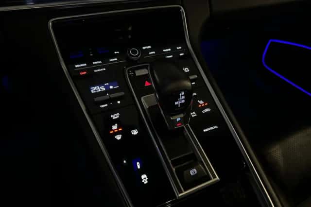 Porsche Panamera (2022) thumbnail 26